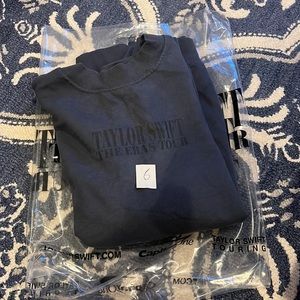 RARE Taylor Swift BLUE CREWNECK SIZE MEDIUM SOLDOUT